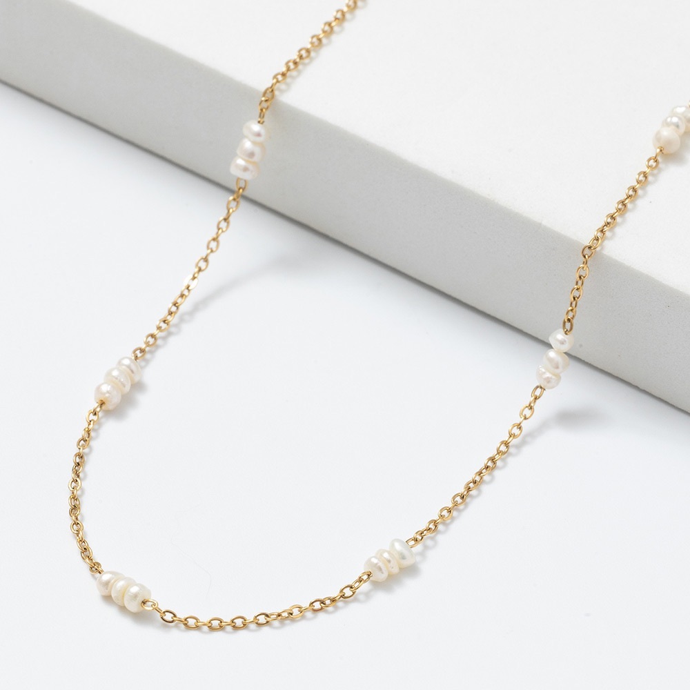 Pearl tarnish-free necklace